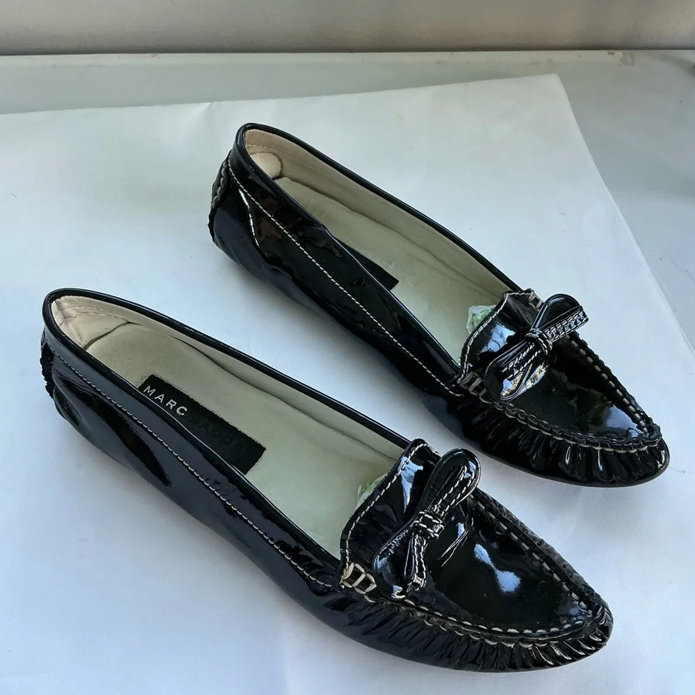 Marc Jacobs Shiny Black Loafers with Bow Detail